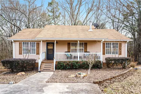 110 Elk Ridge Dr, Social Circle, GA 30025