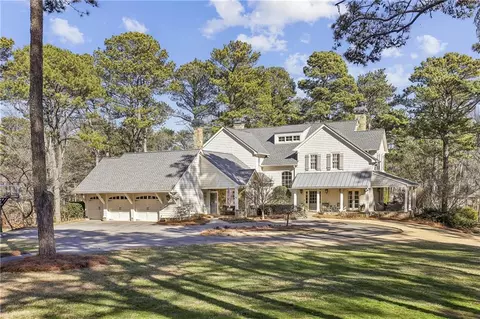 11461 Hackett Rd, Roswell, GA 30075