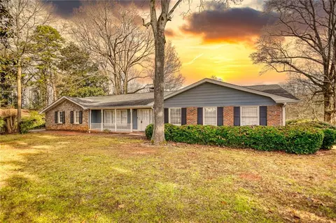 3856 Woodyhill Dr, Lithonia, GA 30038