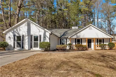8852 Elon Trl, Jonesboro, GA 30238