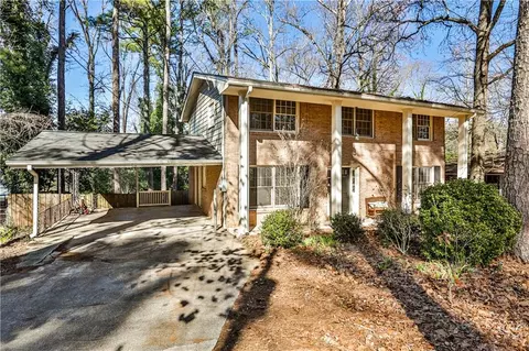 2491 Glenrock Dr, Decatur, GA 30032