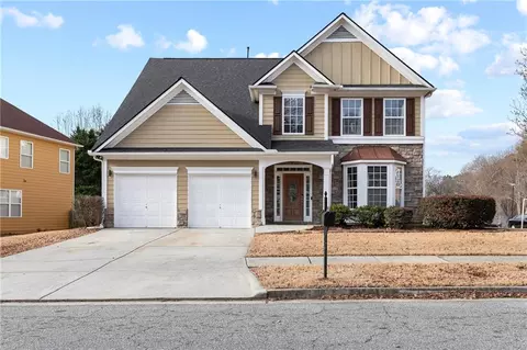 2891 Cooper Woods Dr, Loganville, GA 30052