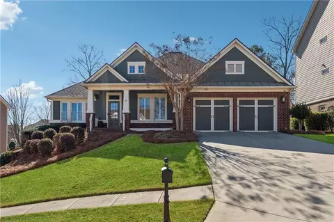 7433 Fireside Ln, Flowery Branch, GA 30542