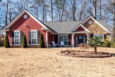 9 Glory Ln, Powder Springs, GA 30127