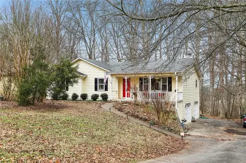 51 Stonecreek Dr SW, Cartersville, GA 30120
