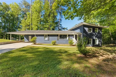 558 Plainville Dr, Atlanta, GA 30331