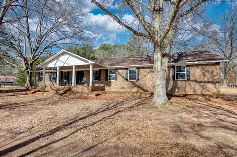 120 Dixie Trl, Covington, GA 30014