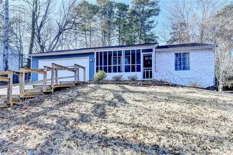 1869 Corduroy Ct, Lithonia, GA 30058