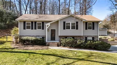 3001 Scott Rd, Marietta, GA 30066