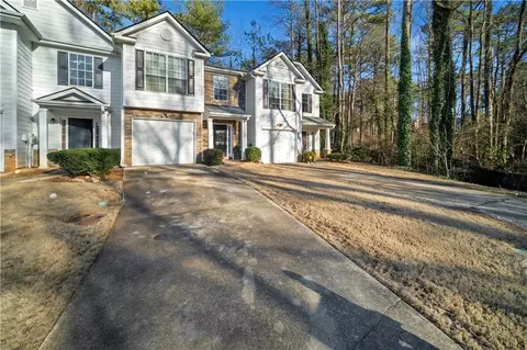 3654 Woodland Cv, Decatur, GA 30034