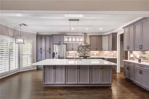 8115 Rocky Rdg, Gainesville, GA 30506