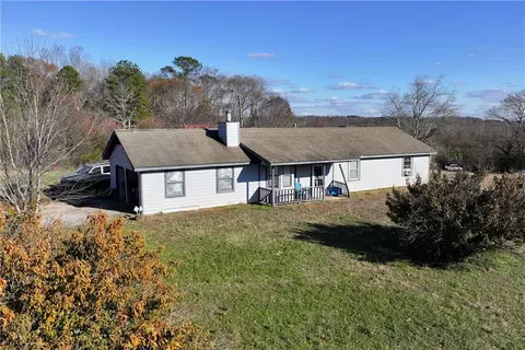 605 Ebenezer Church Rd, Jefferson, GA 30549