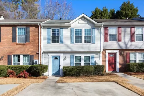 2877 Dresden Square Dr, Atlanta, GA 30341