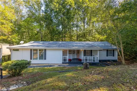 1355 Woodland Dr SW, Oxford, GA 30054