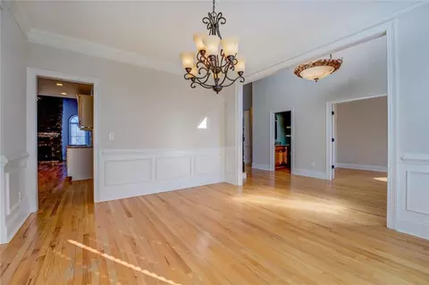 Living - 45 Kinloch Ct, Covington, GA 30014 photo 2 of 20