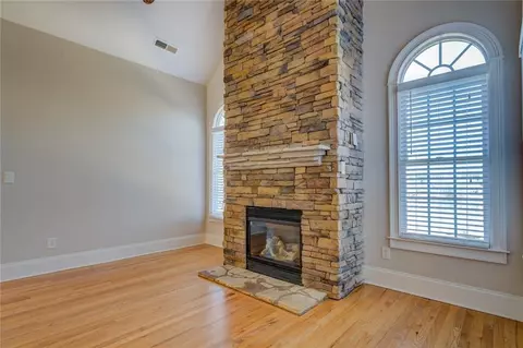 Living - 45 Kinloch Ct, Covington, GA 30014 photo 11 of 20
