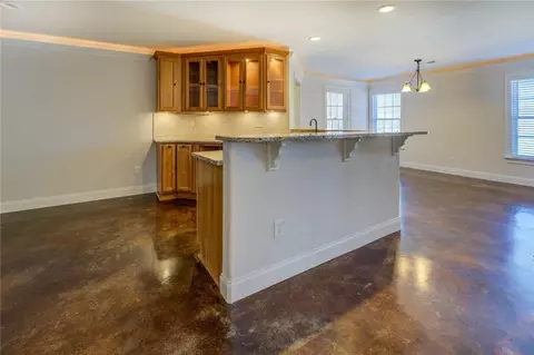 Living - 45 Kinloch Ct, Covington, GA 30014 photo 15 of 20