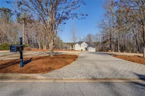 Exterior - 45 Kinloch Ct, Covington, GA 30014 photo 14 of 18