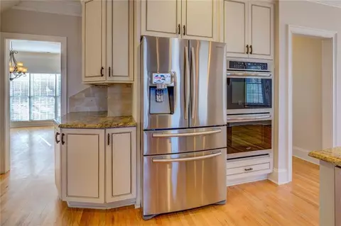 Kitchen - 45 Kinloch Ct, Covington, GA 30014 photo 6 of 8