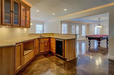 Living - 45 Kinloch Ct, Covington, GA 30014 photo 16 of 20
