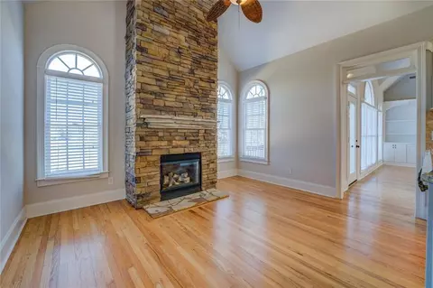 Living - 45 Kinloch Ct, Covington, GA 30014 photo 12 of 20