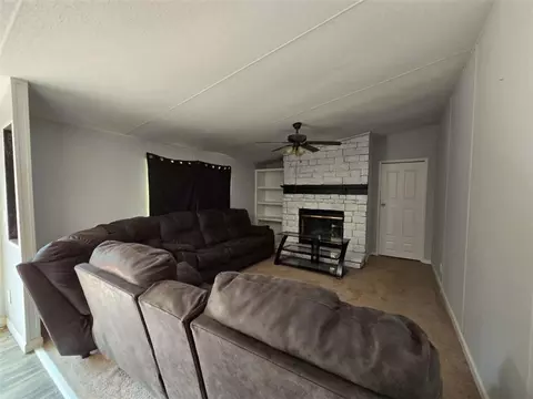 Living - 2703 Zero O Dr, Bowman, GA 30624 photo 3 of 5
