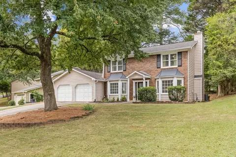 280 Sea Holly Cir, Roswell, GA 30076