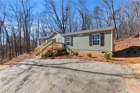 552 Fern Valley Trl, Clarkesville, GA 30523