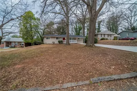 2980 Laguna Dr, Decatur, GA 30032