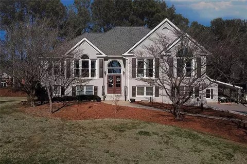 409 E Point Dr, Canton, GA 30115