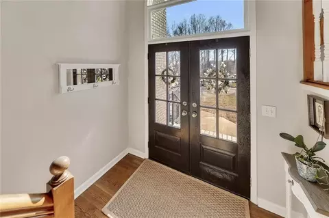 409 E Point Dr, Canton, GA 30115 photo 4