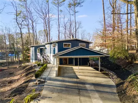 Exterior - 1974 Ellwyn Dr, Chamblee, GA 30341 photo 7 of 29