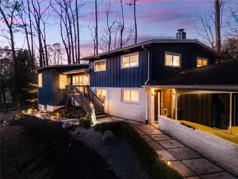 1974 Ellwyn Dr, Chamblee, GA 30341