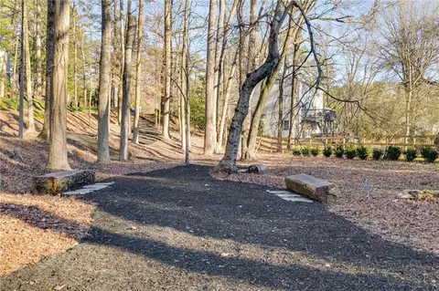 Exterior - 1974 Ellwyn Dr, Chamblee, GA 30341 photo 21 of 29