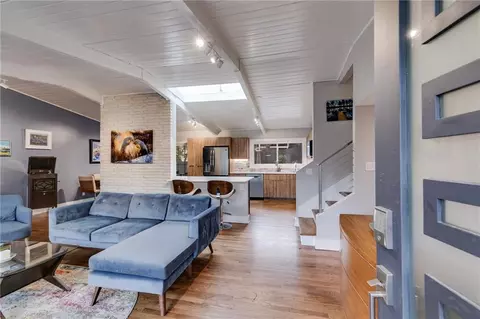 Entry Way - 1974 Ellwyn Dr, Chamblee, GA 30341 photo 1 of 3