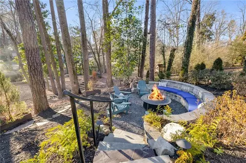 Exterior - 1974 Ellwyn Dr, Chamblee, GA 30341 photo 20 of 29