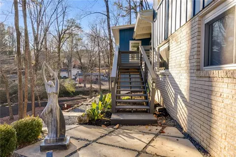 Exterior - 1974 Ellwyn Dr, Chamblee, GA 30341 photo 6 of 29