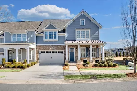204 Dawson Dr, Woodstock, GA 30188