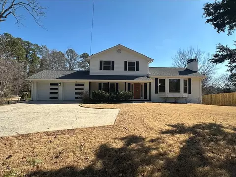 1902 E Piedmont Rd, Marietta, GA 30062