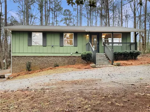 170 Eldorado Dr, Carrollton, GA 30116