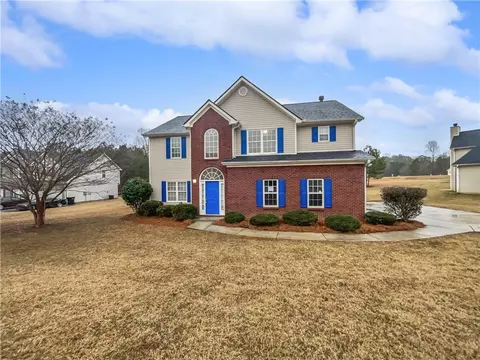 7085 Magnolia Ln, Fairburn, GA 30213