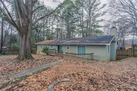 Exterior - 180 Sears Cir, Covington, GA 30016 photo 6 of 7