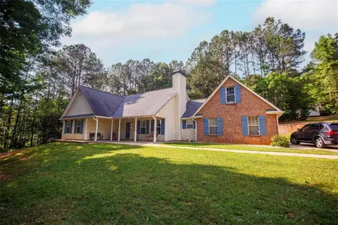 1039 Ola Dale Dr, Mcdonough, GA 30252