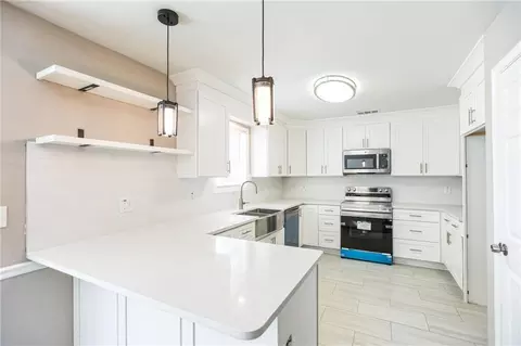 1107 E Shoreview Rd, Mcdonough, GA 30253 photo 8