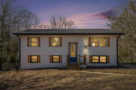 942 Azalea Cir, Marietta, GA 30062