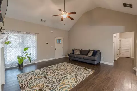 55 Oakbrook Ln, Covington, GA 30016 photo 4
