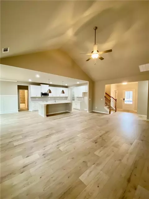 220 Meadows Dr, Bethlehem, GA 30620 photo 8