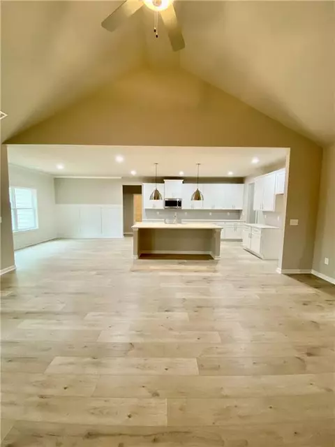 220 Meadows Dr, Bethlehem, GA 30620 photo 11