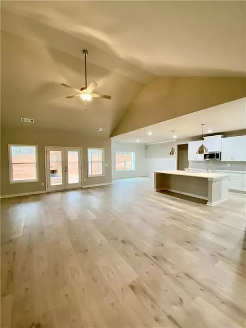 220 Meadows Dr, Bethlehem, GA 30620 photo 9