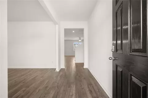 Entry Way - 185 Amberjack Trl, Covington, GA 30016 photo 5 of 9